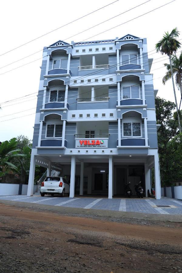 Yelza Hotel And Residence Alwaye Exterior foto
